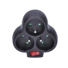 SOLIGHT adaptér rozbočovací 3 x 10A černá vypínač