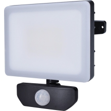 SOLIGHT reflektor (floodlight) se sensorem, 30W, 2550lm, 4000K, IP44, černý